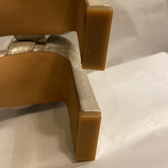 NEW Vince Camuto Heeled Sandal - 9.5 - Picture 7 of 8